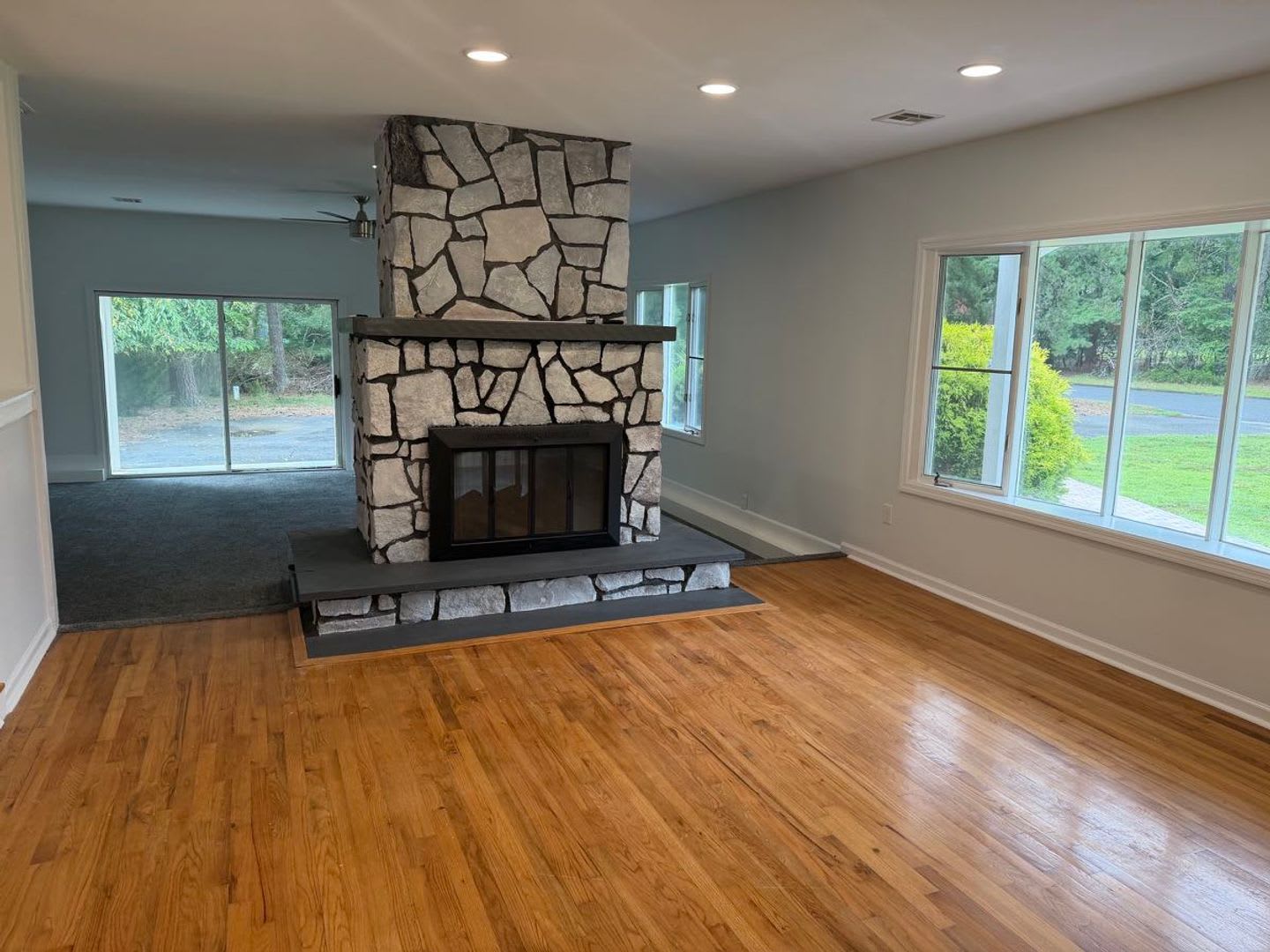 Spacious 3 Bedroom Ranch Home With In Ground Pool – photo 5
