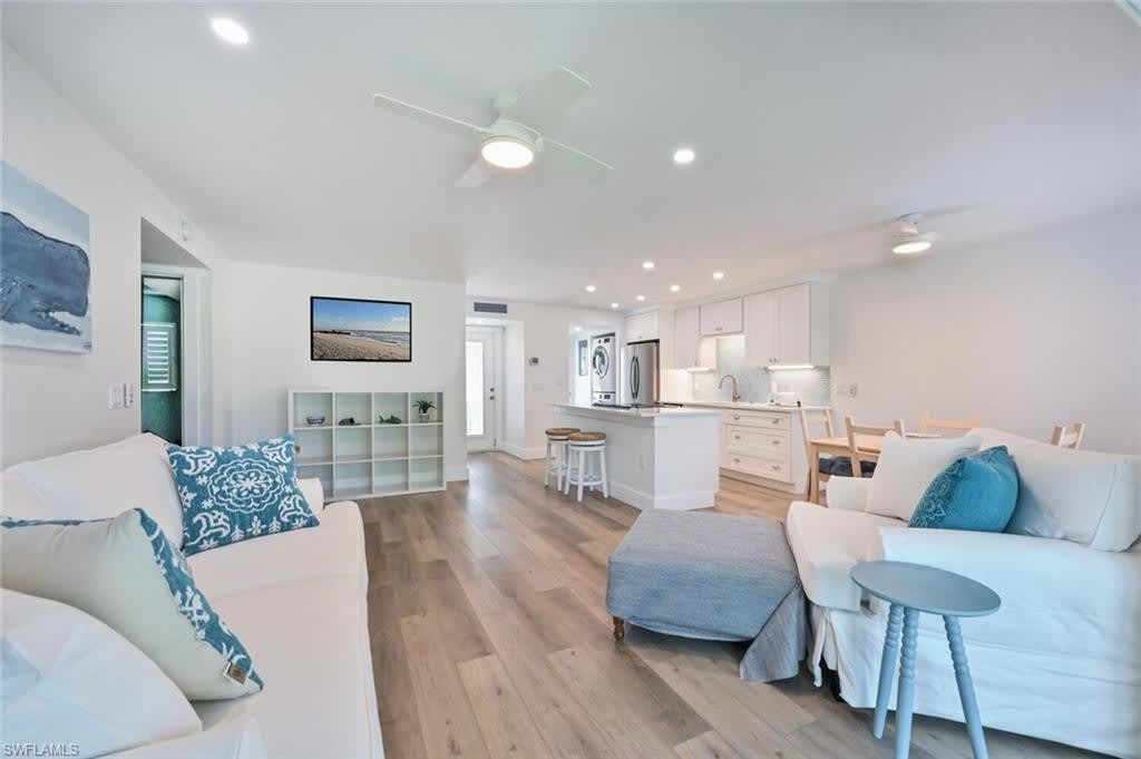 250 7th Ave S – photo 1