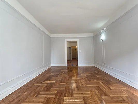233 W 233 St – photo 4