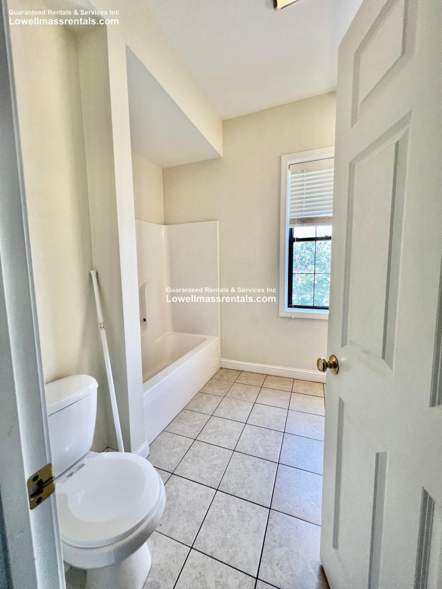 89 Aiken St. – photo 2