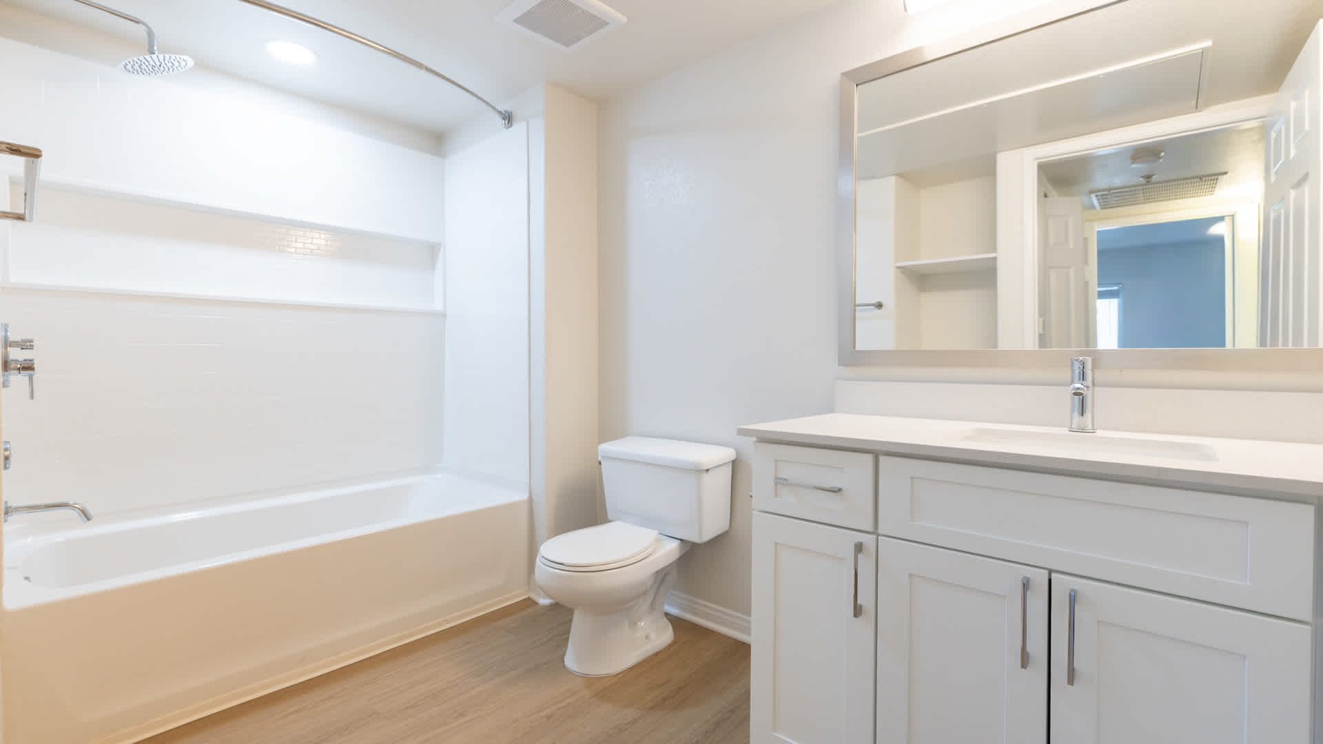 Westside Apartments – photo 2