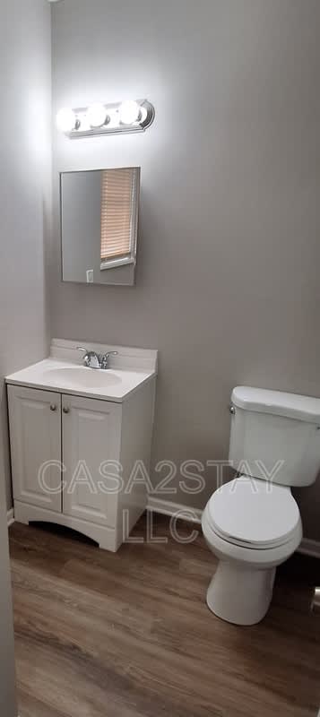 678 Knox Blvd – photo 4