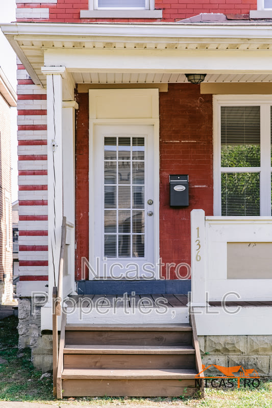 138 E 11th Avenue – photo 1