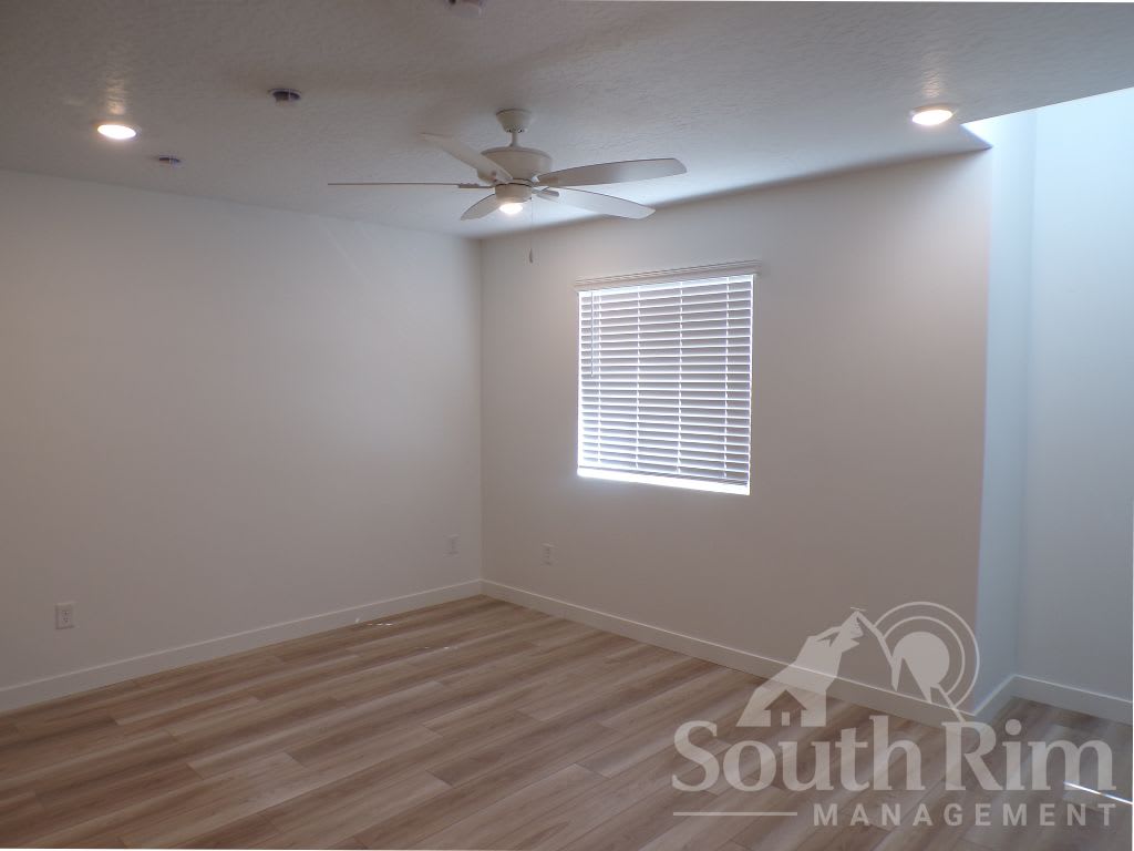 660 Frost Street – photo 3