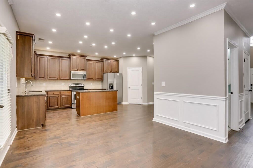 3013 Burgess Street – photo 5