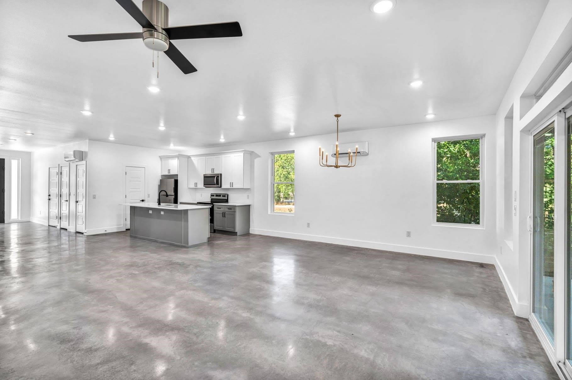 1006 E Marble Street – photo 2