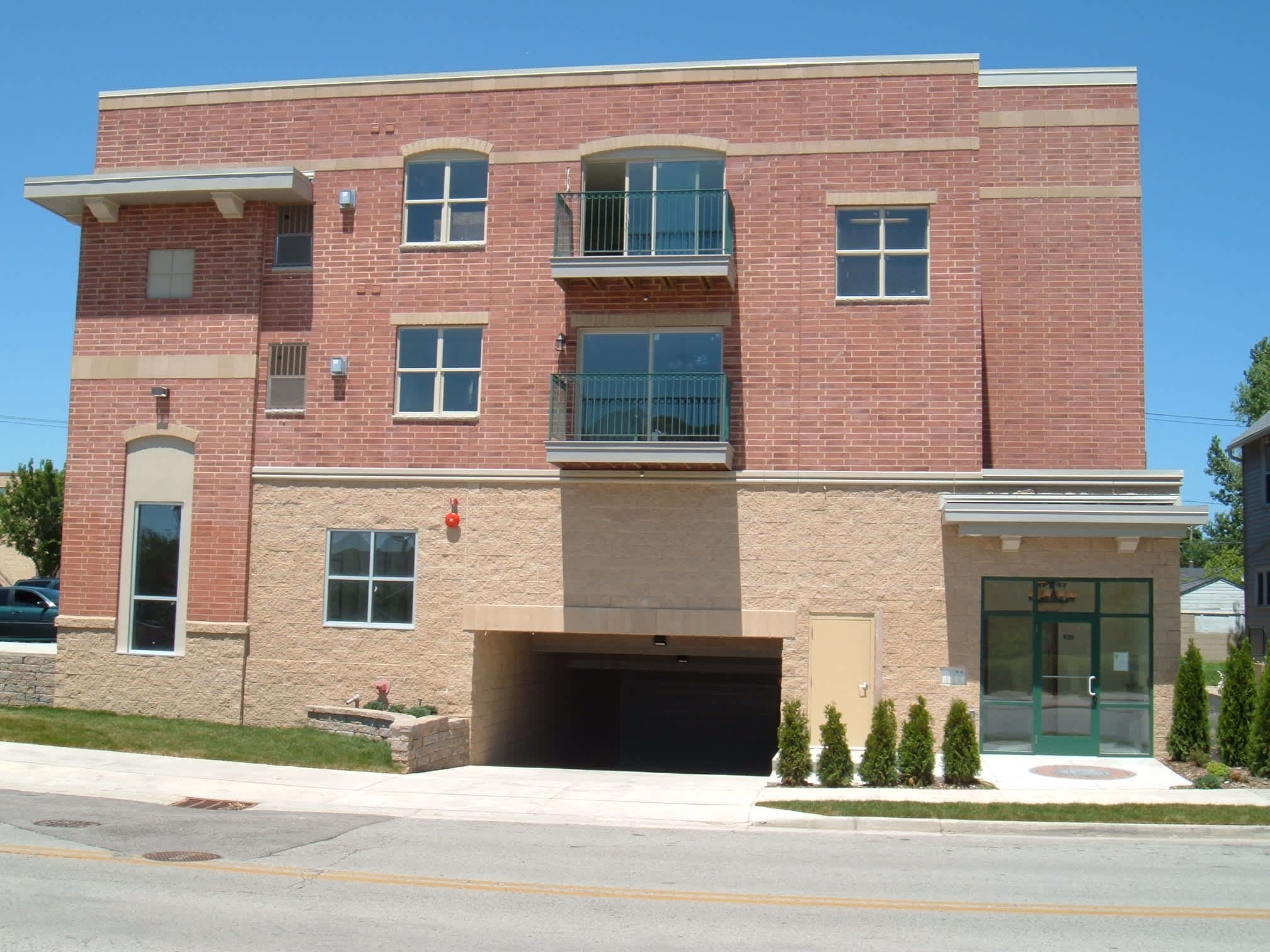 920 Marquette Ave – photo 1
