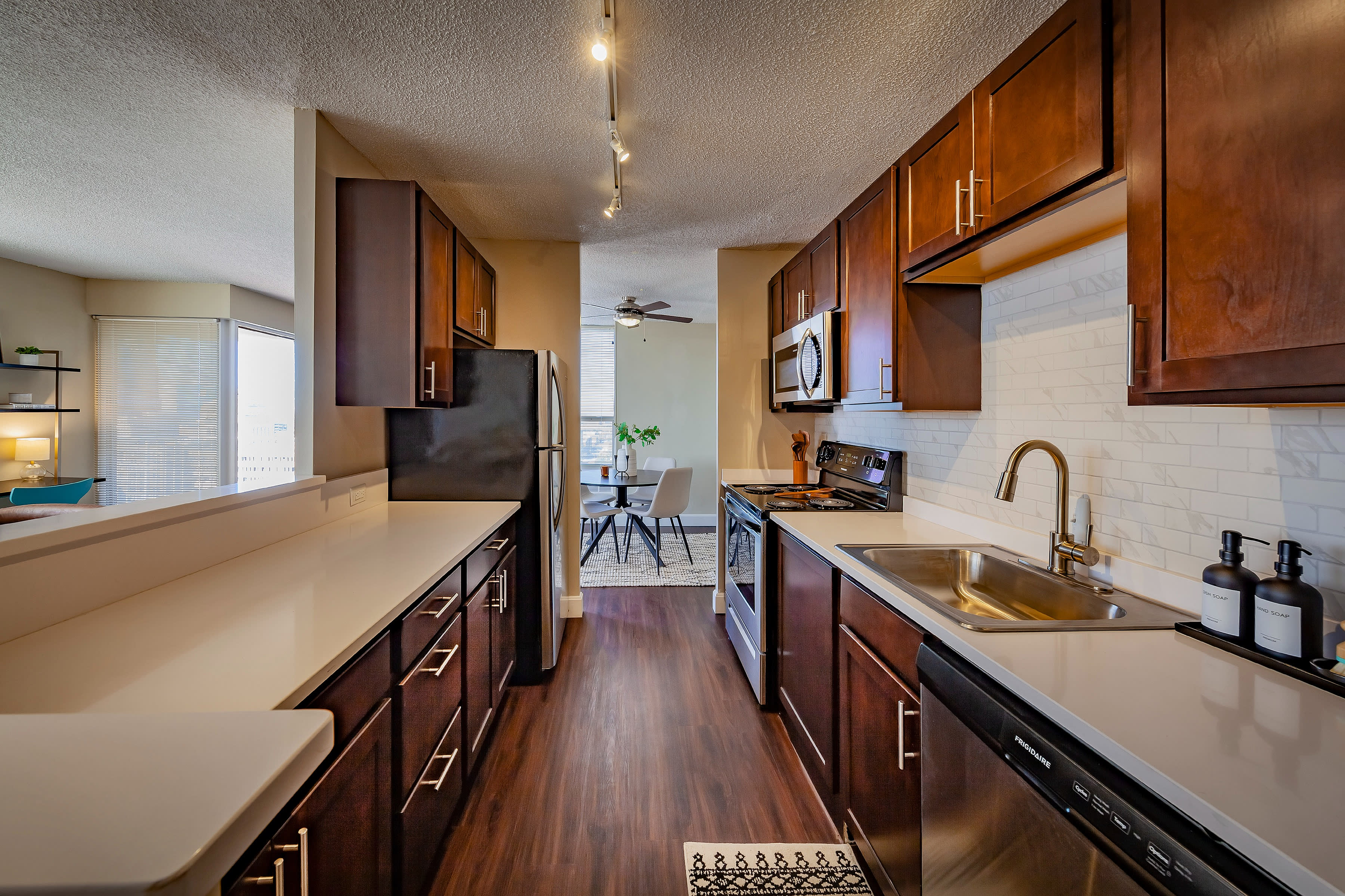 Riley Towers Apartments of Indianapolis – photo 1