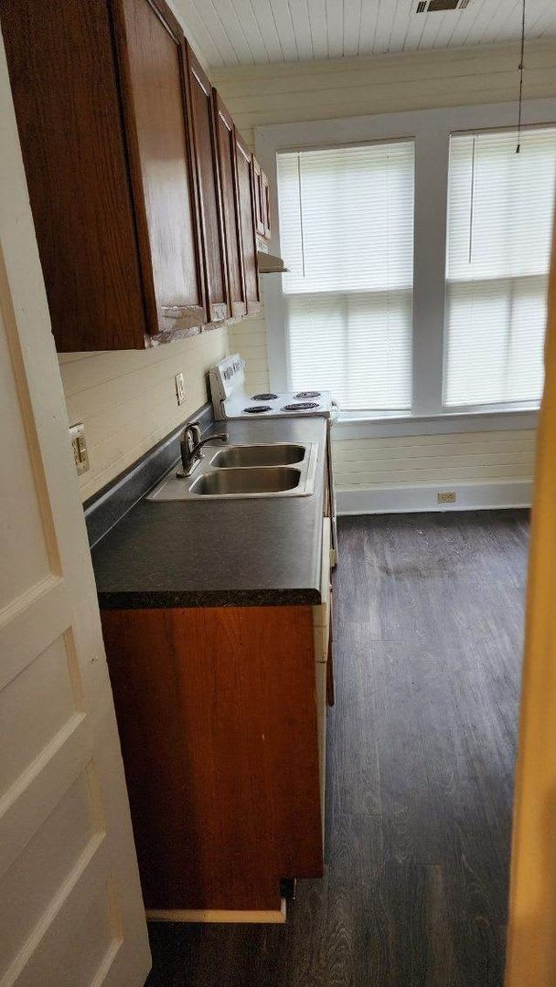 27 Curry Street – photo 2