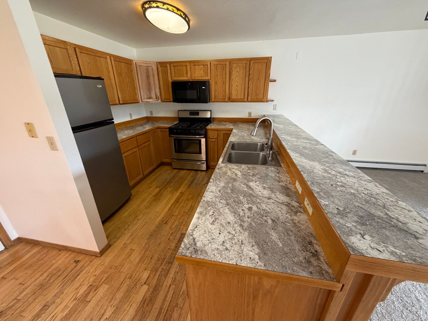 Remodeled and ready to be your home! – photo 1