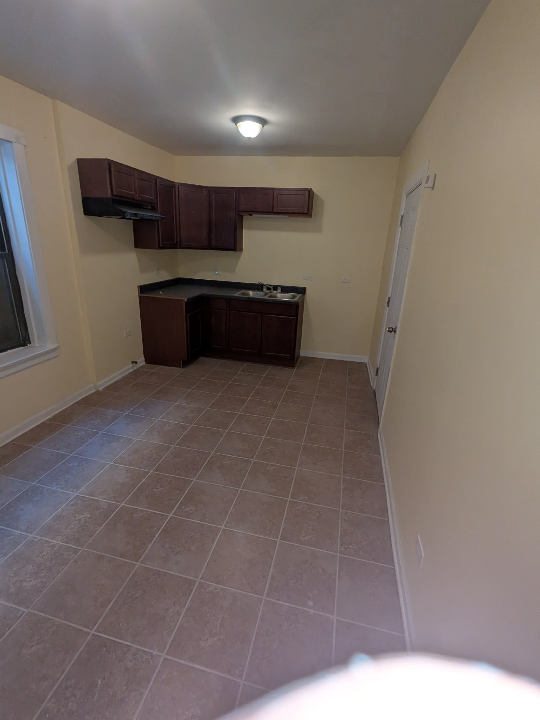 1315 West 82nd Street#1 – photo 2
