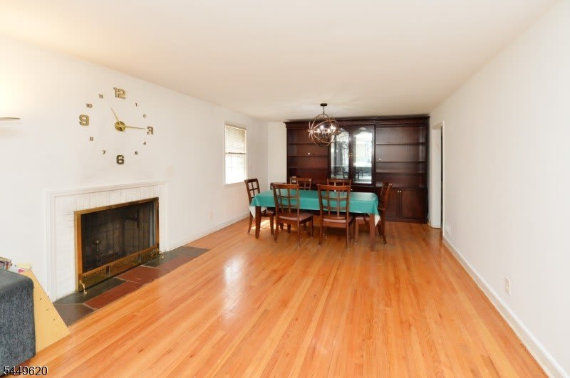 968 Byron Ave – photo 2