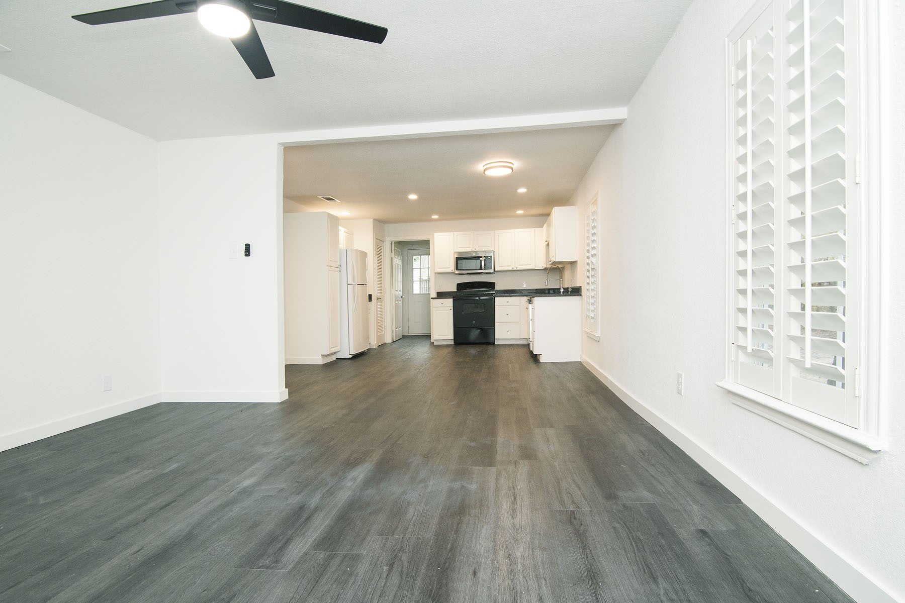 305 College Street – photo 5