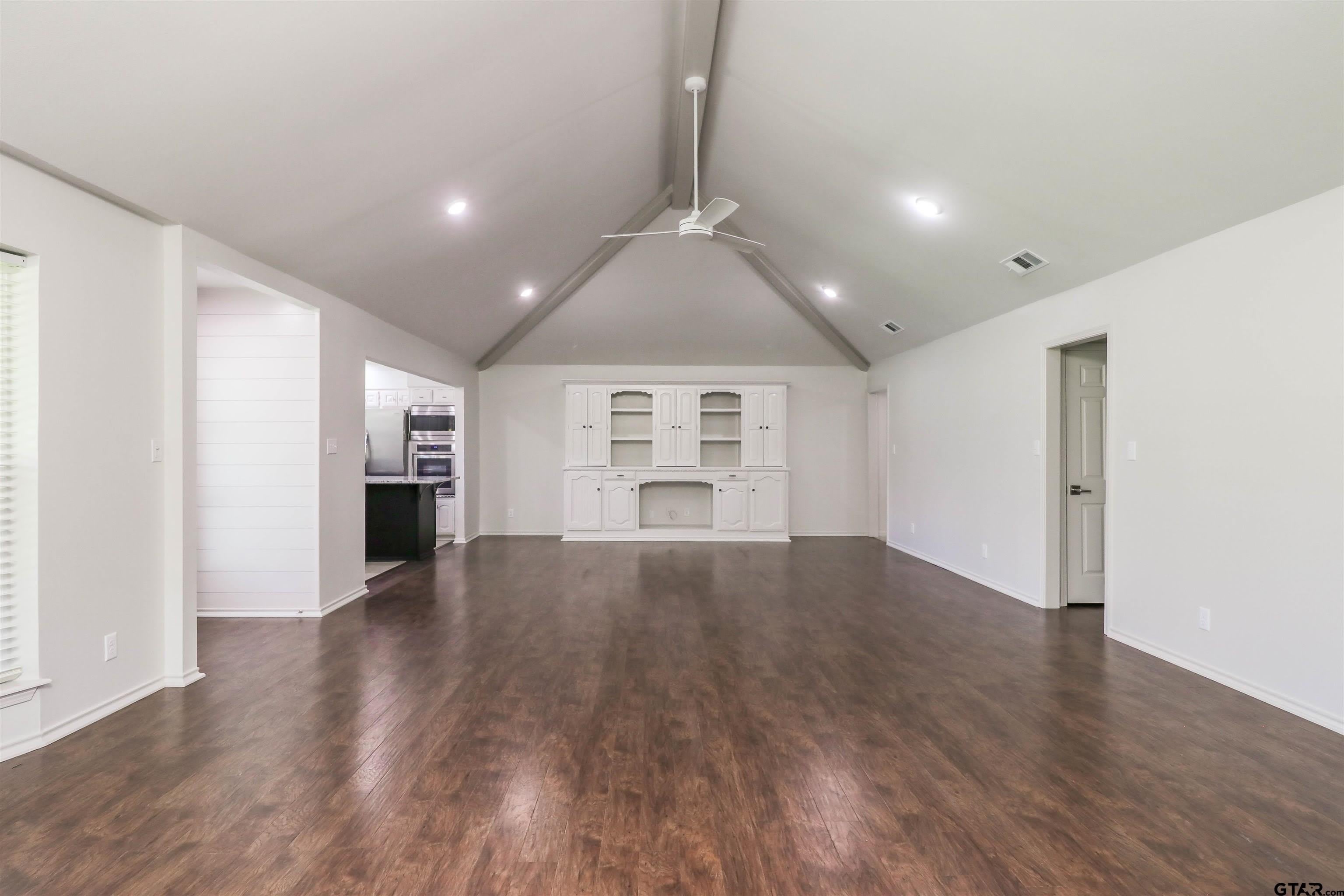 614 Woodland Hills – photo 4