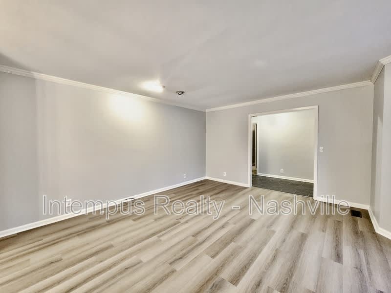 8124 Devens Dr – photo 4