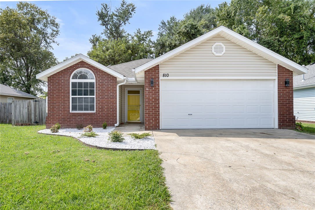 810 SE E Court – photo 1
