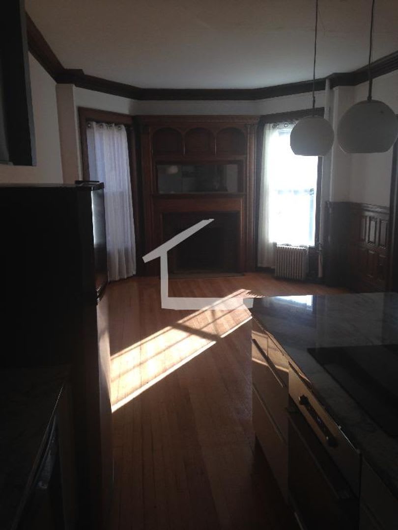 861 Beacon St #2B Boston MA 02215 – photo 3