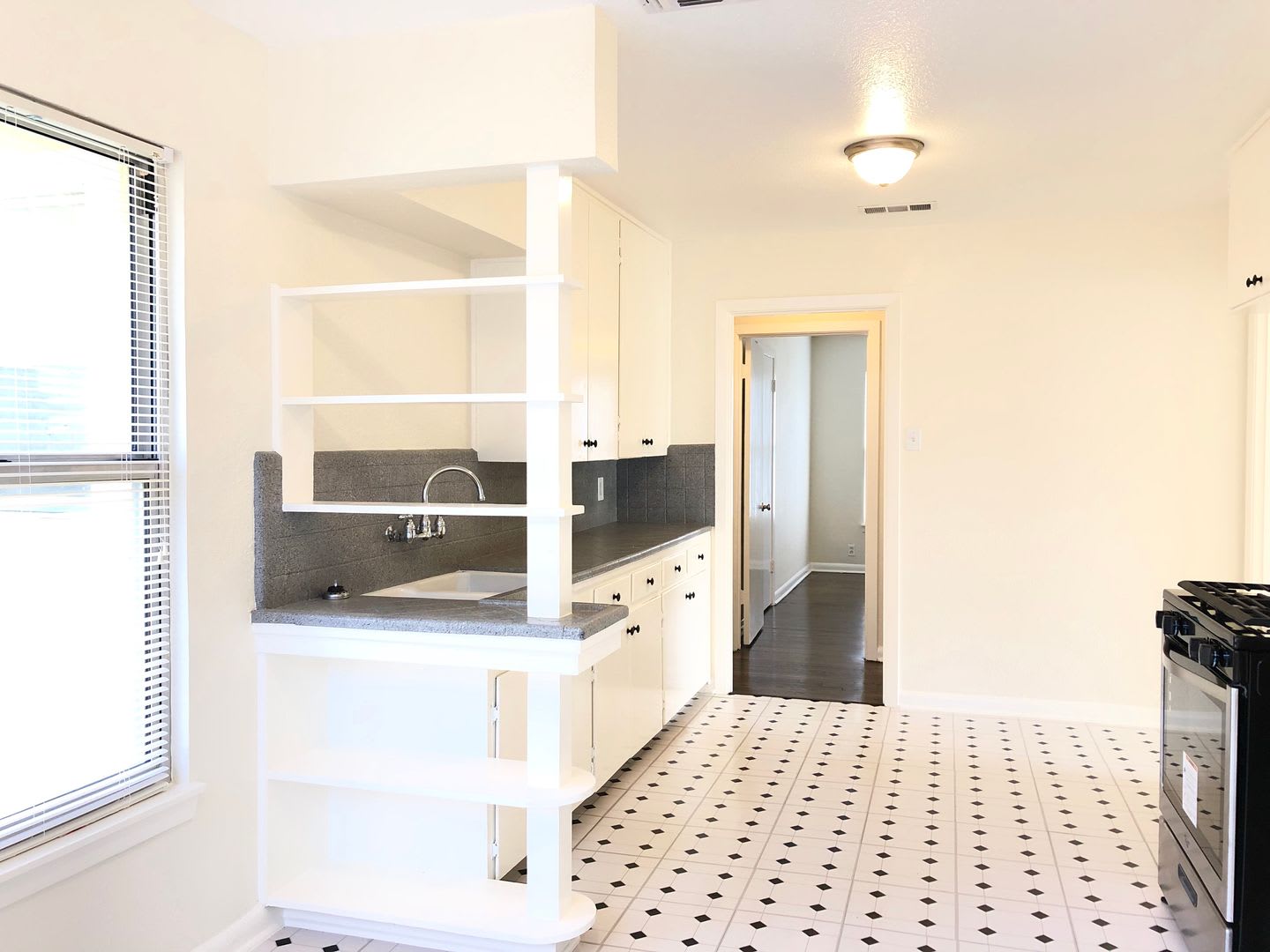 210 Laddie Place – photo 4
