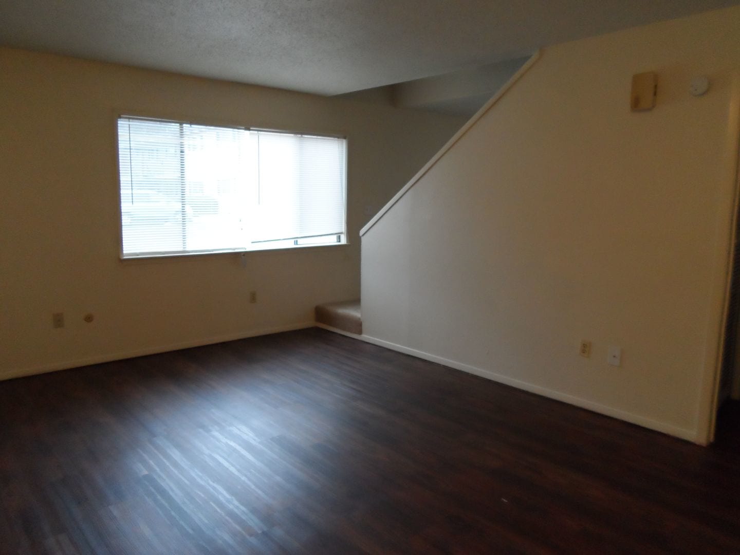 College Station -2 bedroom /1.5 bath Townhome-Style Fourplex on TAMU Shuttle Route! – photo 2