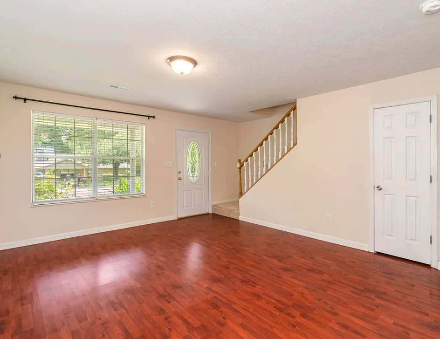 3 Bedroom Home in North Knoxville – photo 4