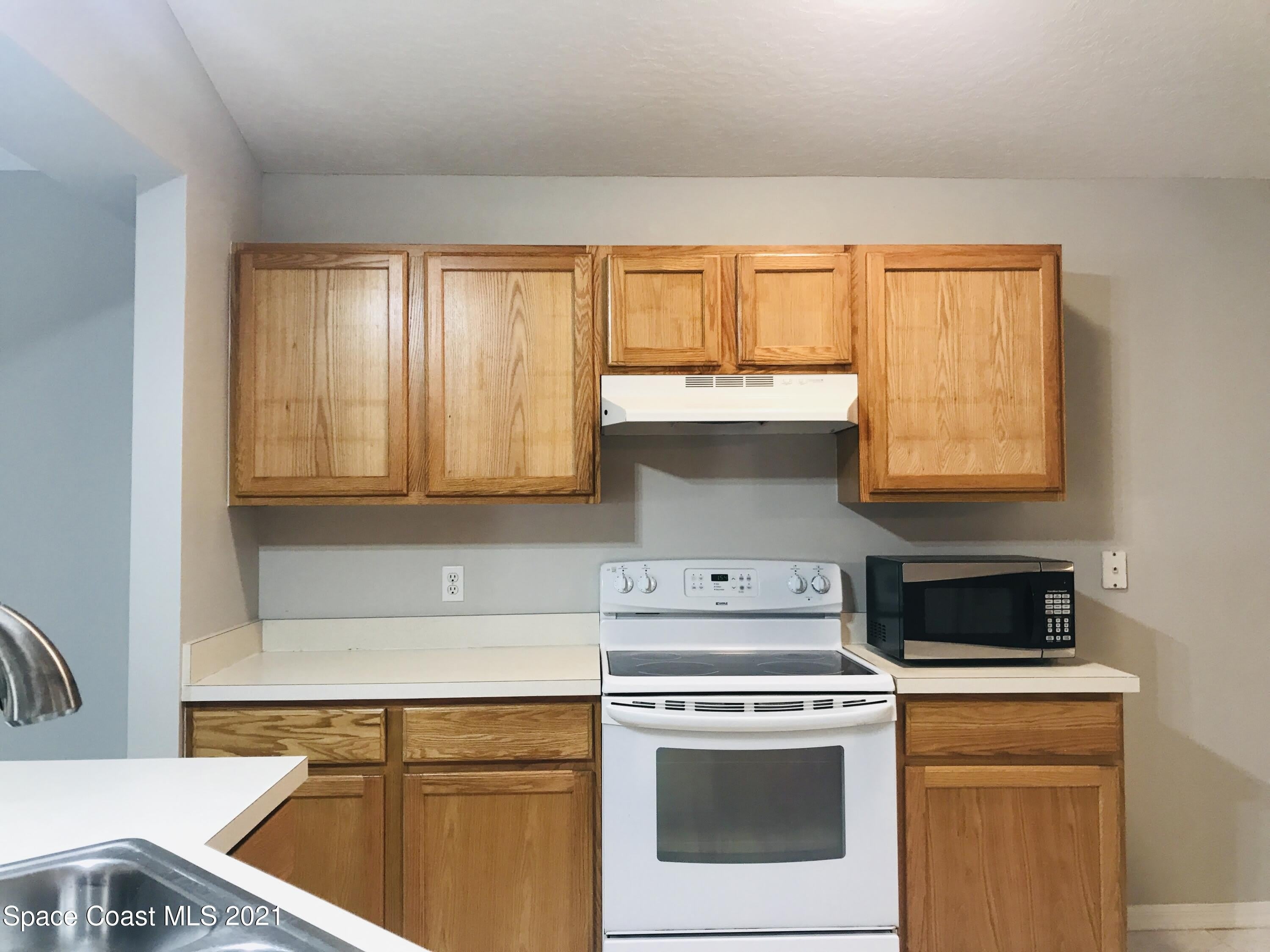 2205 Myla Lane – photo 3