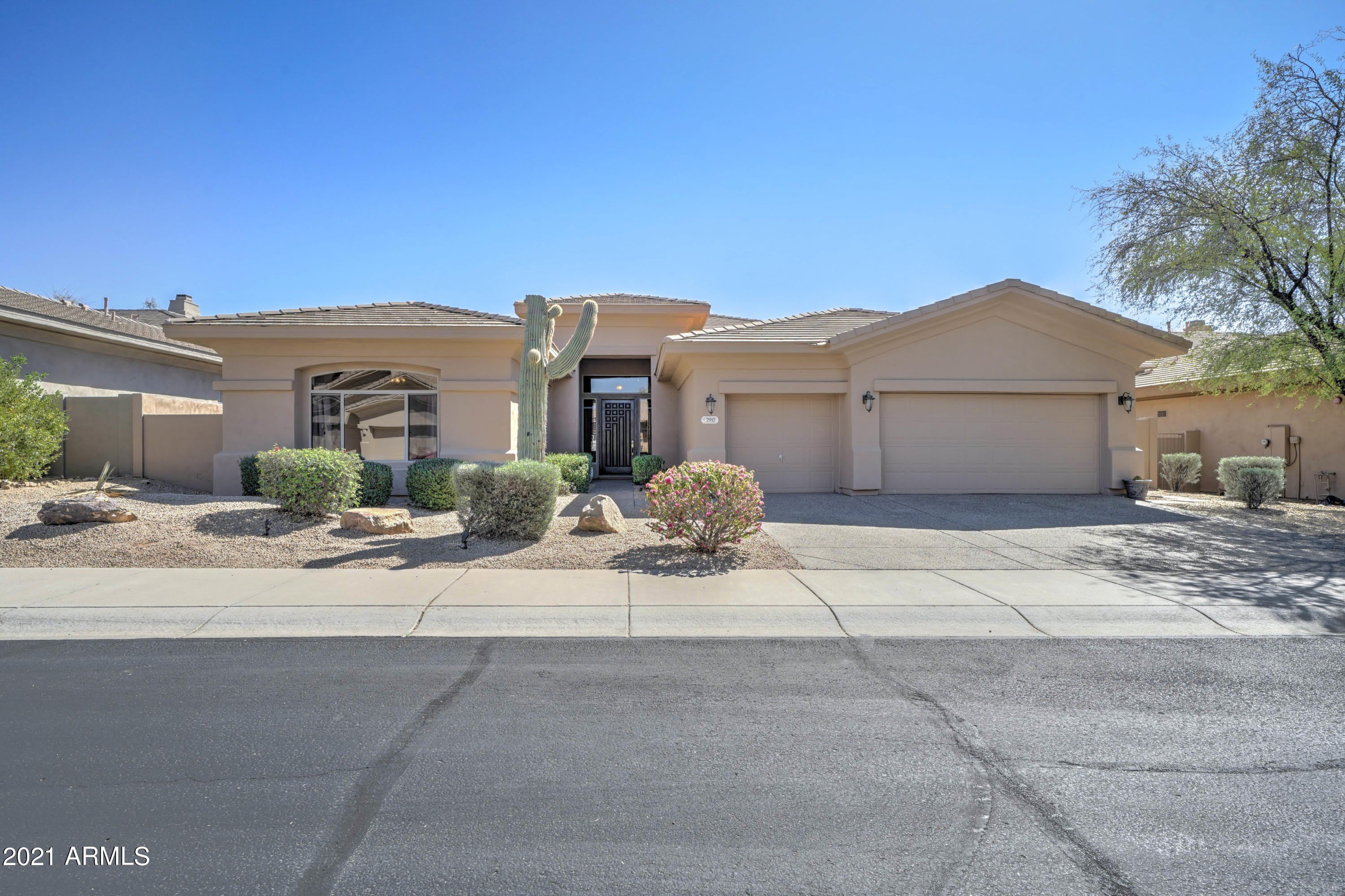 7917 E Thunderhawk Road – photo 1