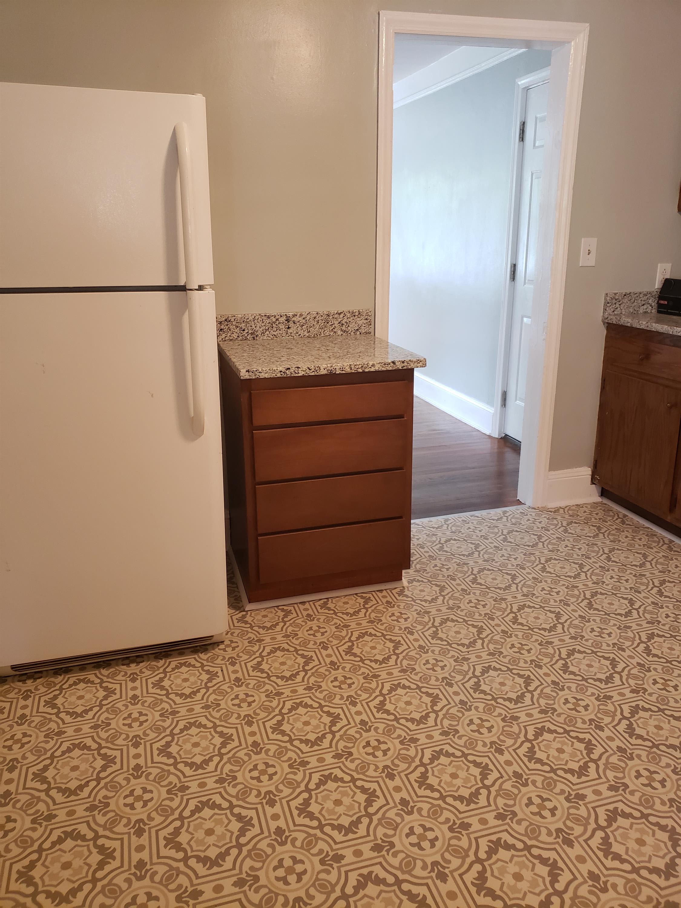 1404 8th Ave.4 – photo 4