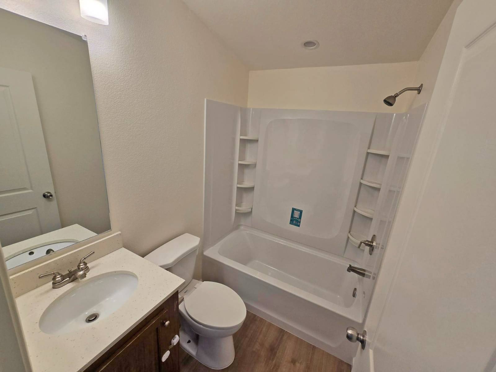 1342 Hannah St – photo 5