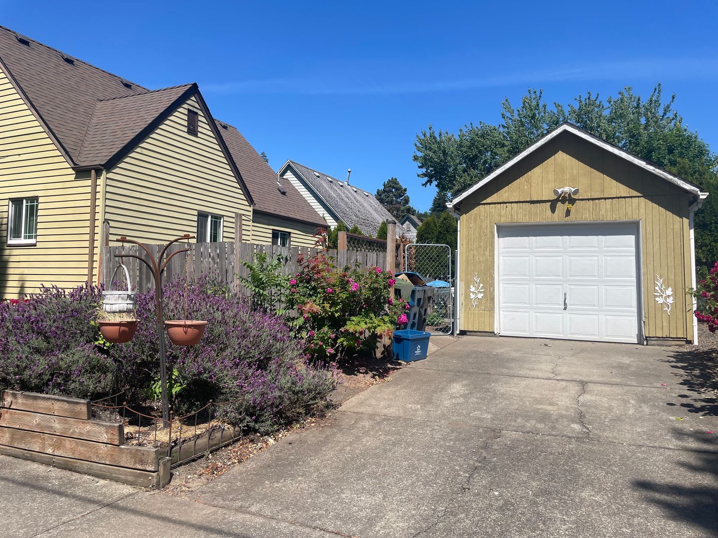 2 bed 1 bath Home in West Salem – photo 2