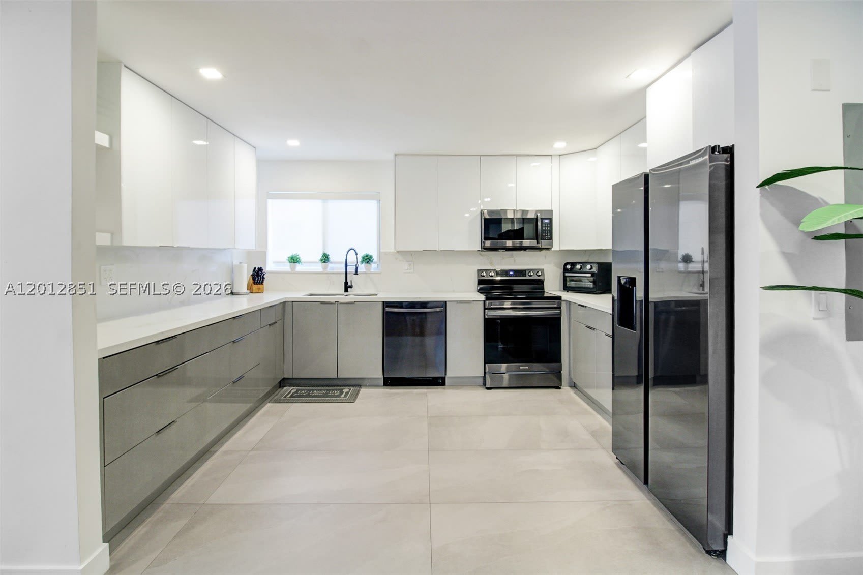 360 NE 116th ST – photo 4