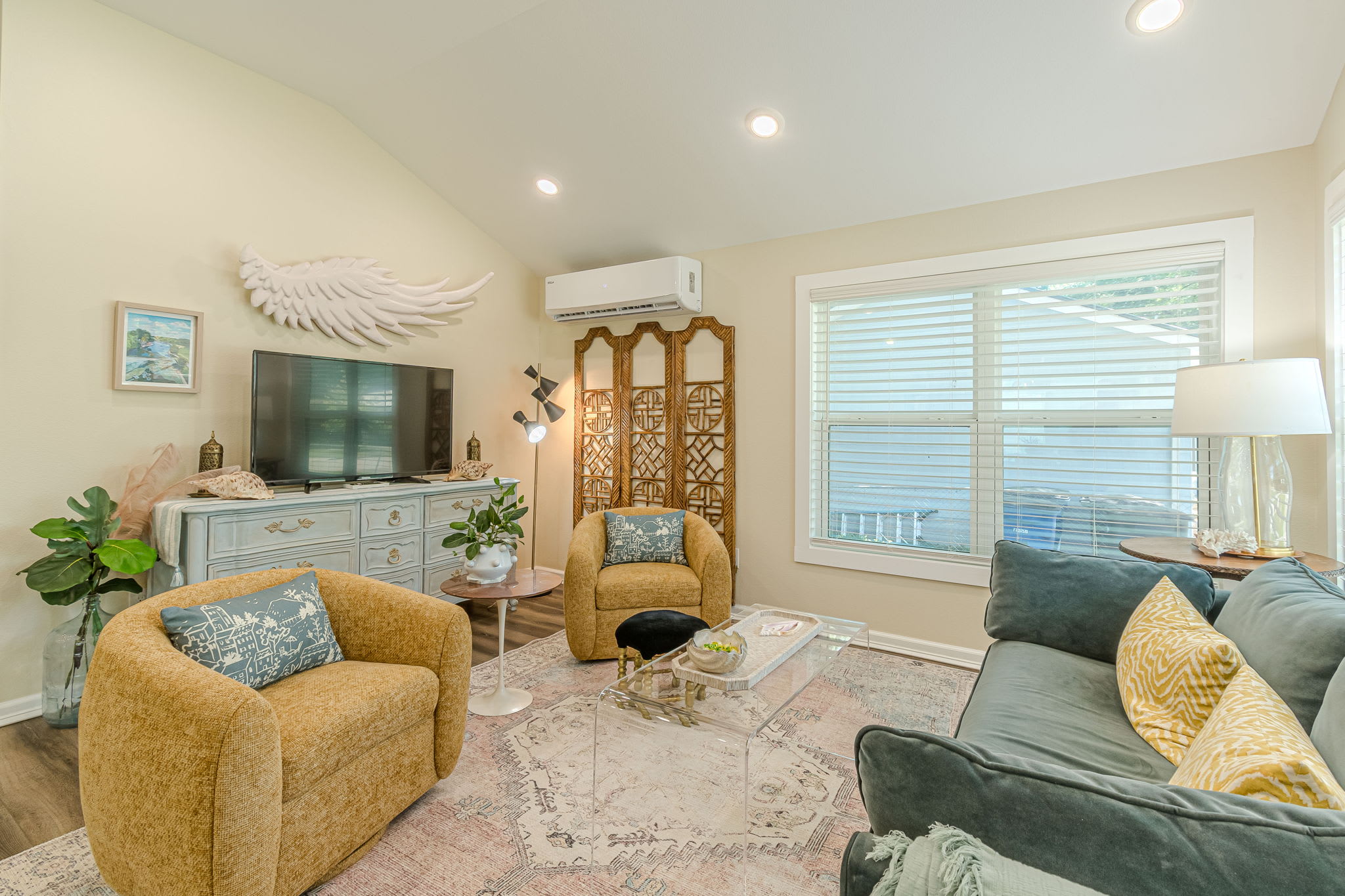 910 North Liberty Avenue – photo 4