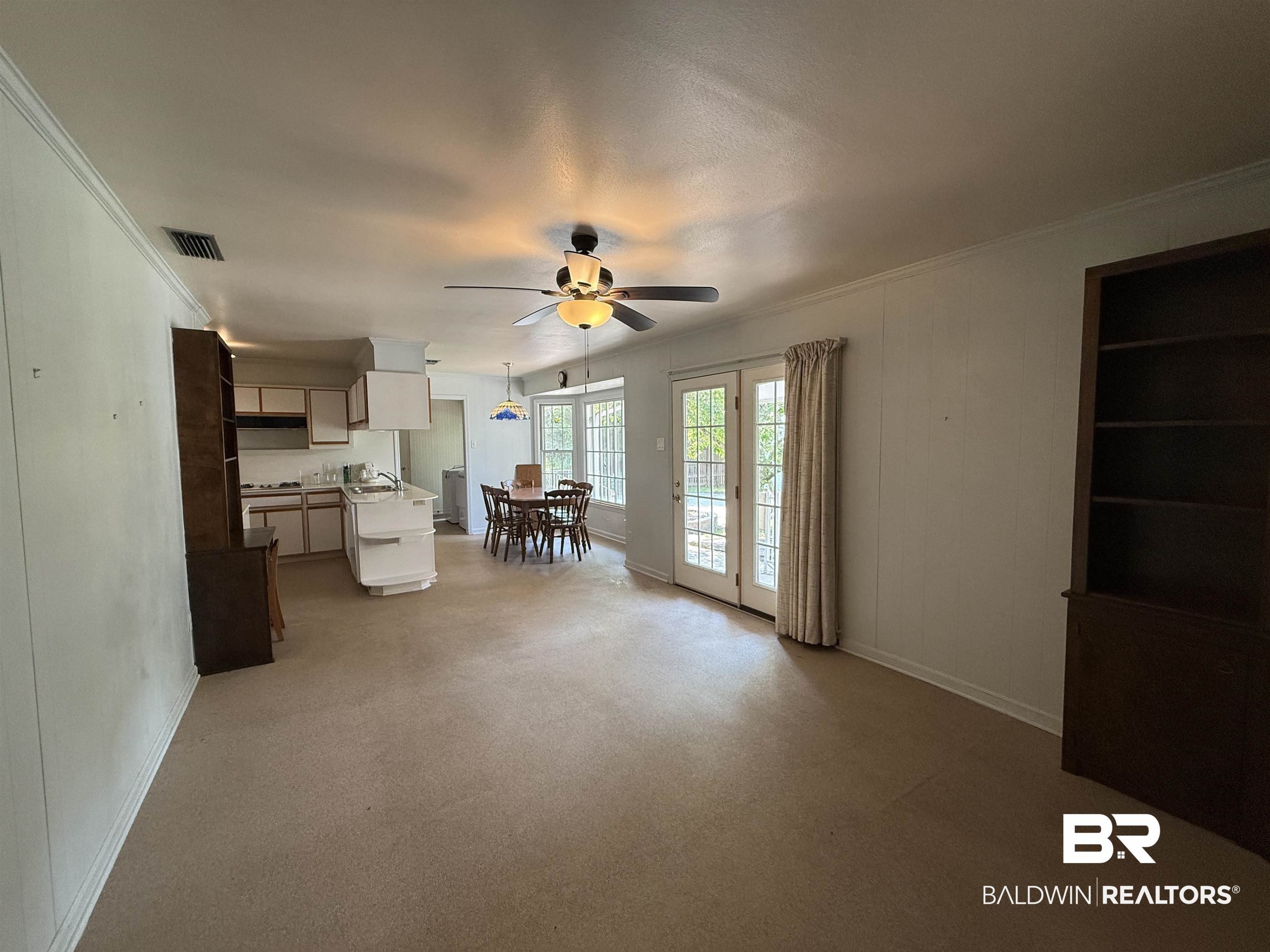 110 Patrician Drive – photo 2