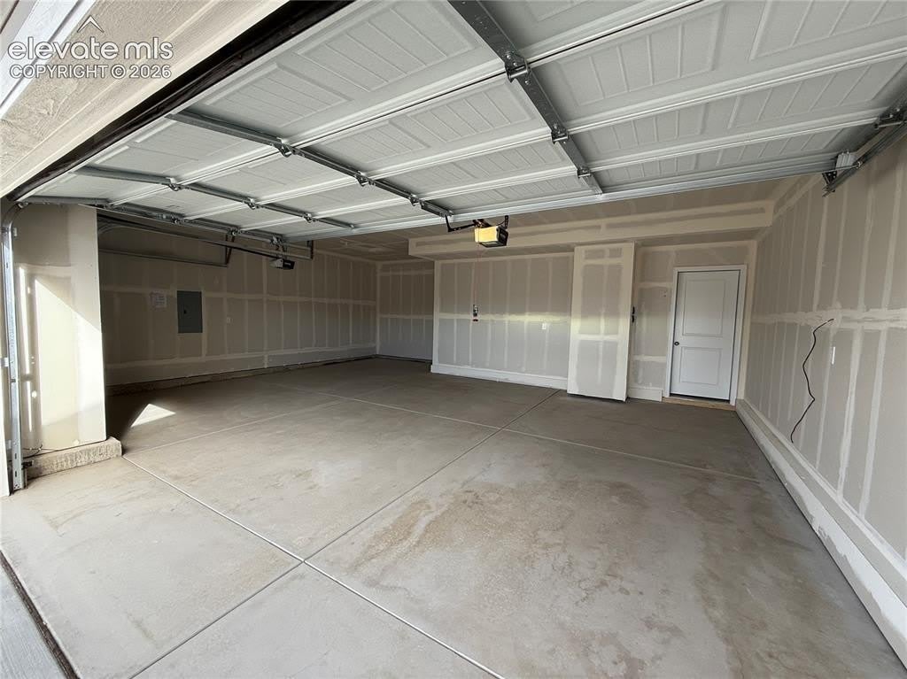 8221 Sophia Lane – photo 3