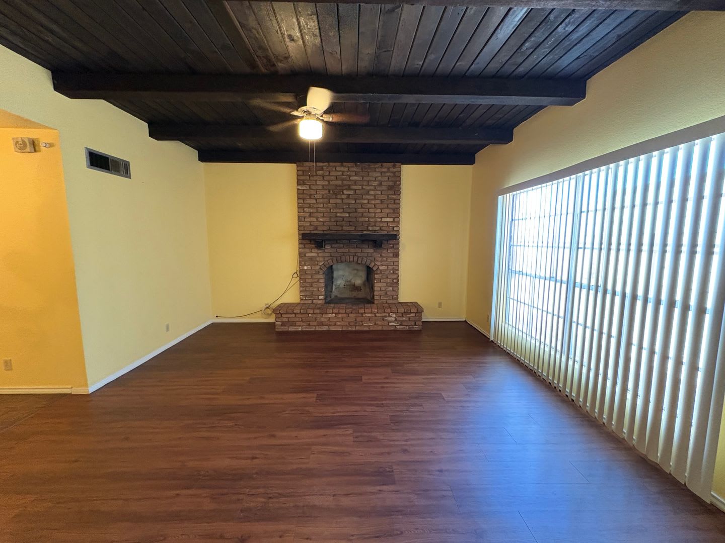 Mesa 2 Bedroom 1 Bath in Triplex Building – photo 5