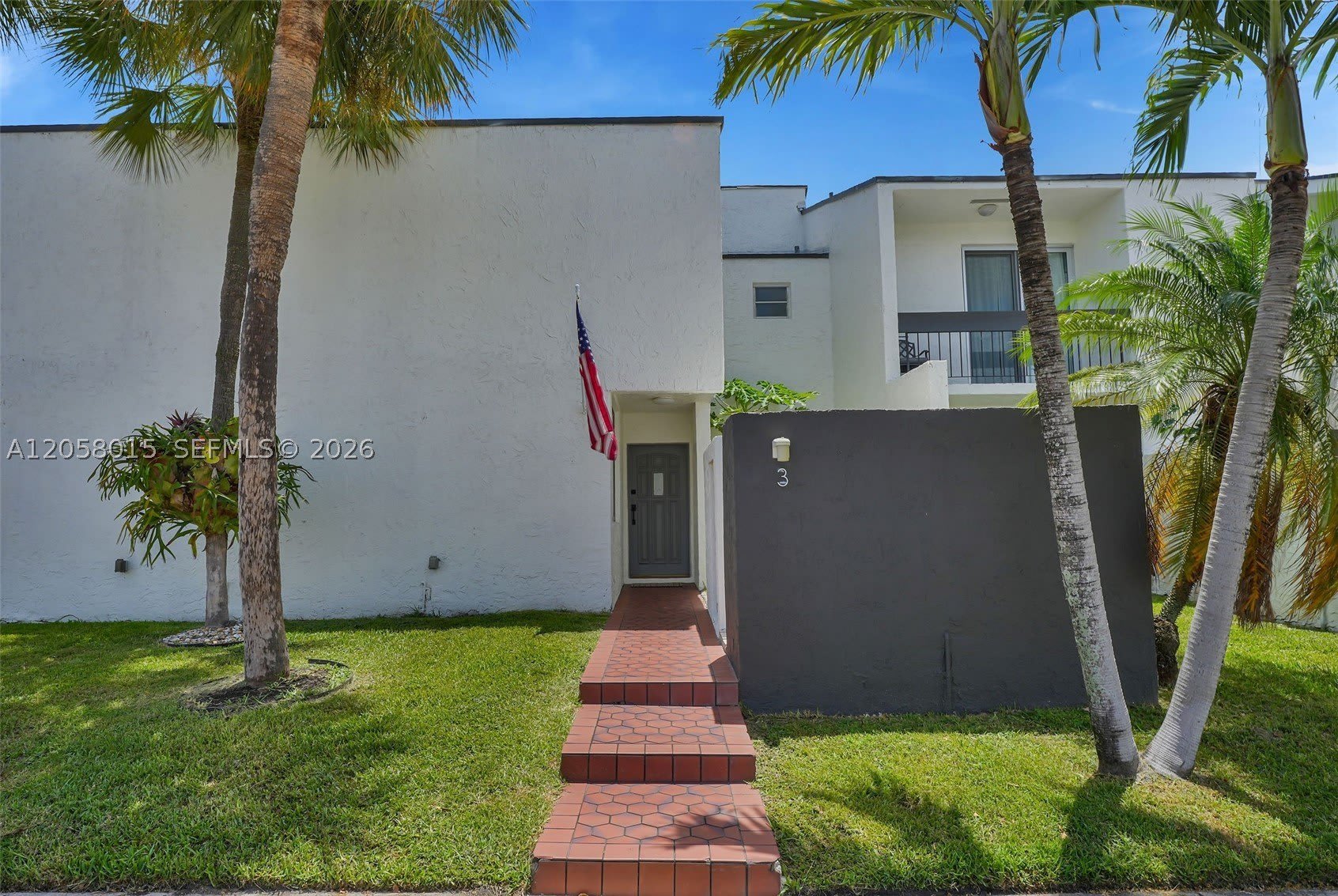9177 Fontainebleau Blvd – photo 1
