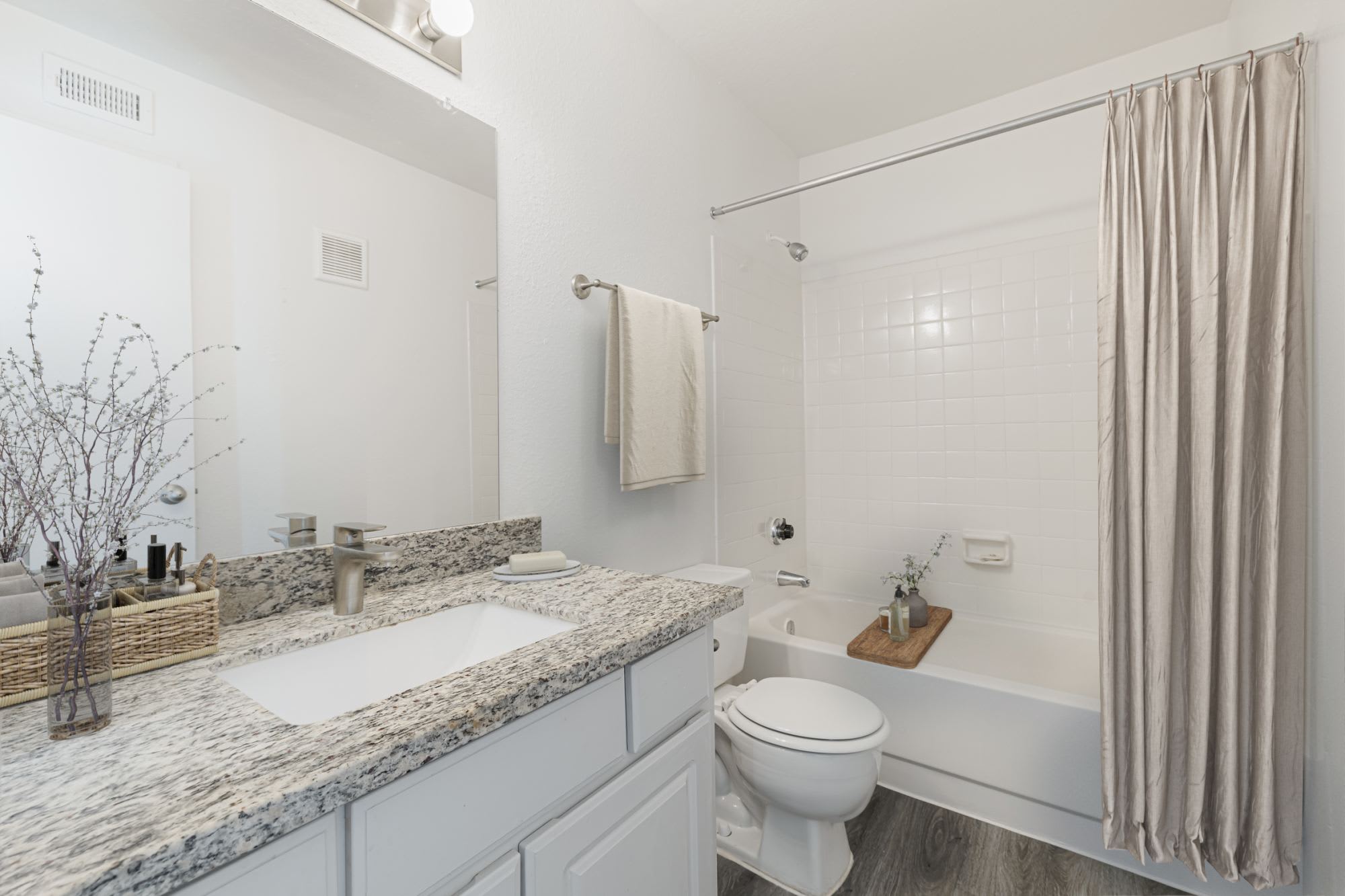 7100 Almeda at the Medical Center – photo 5