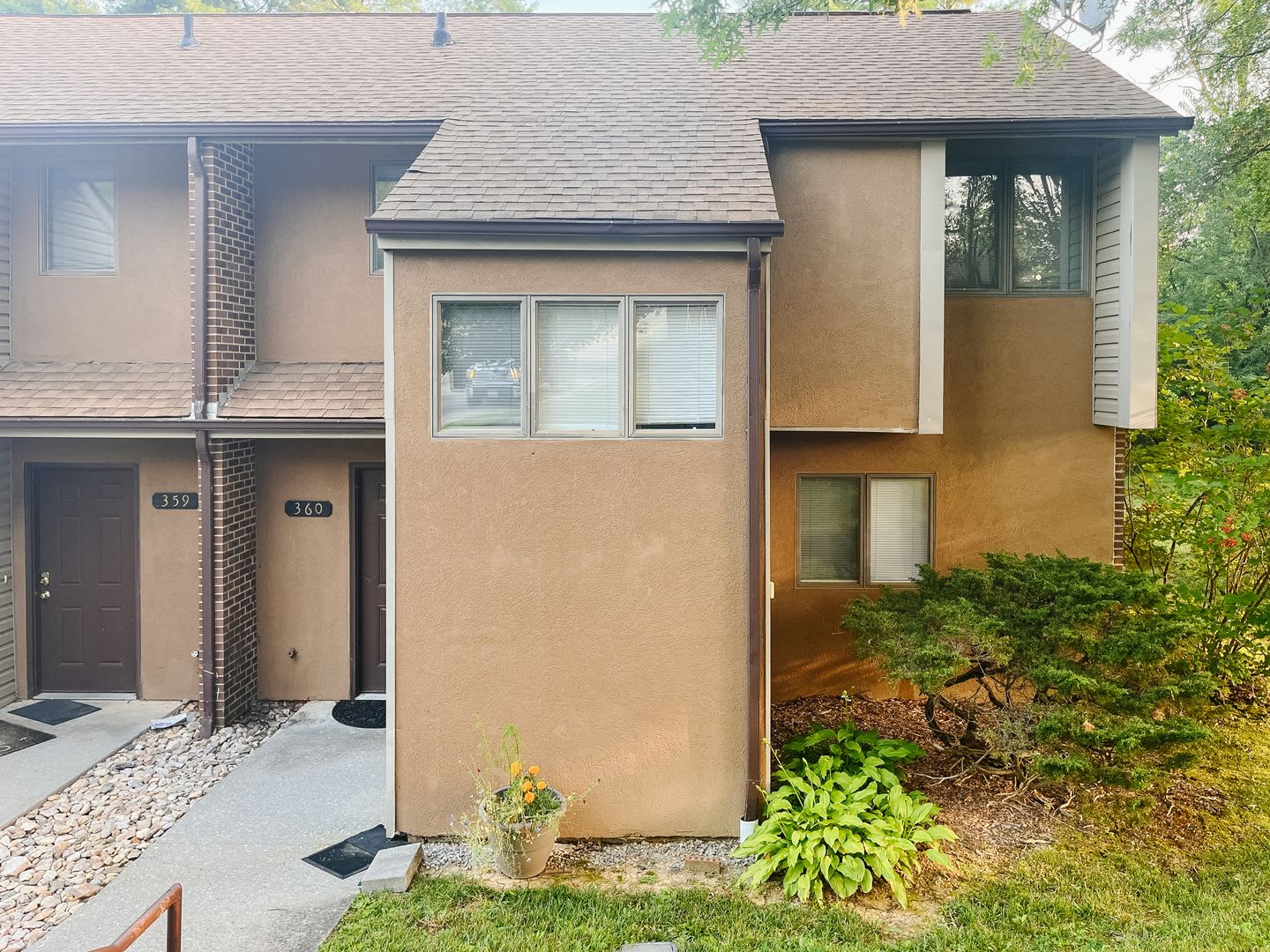 3 Bedroom 2 5 Bath Townhouse – photo 3