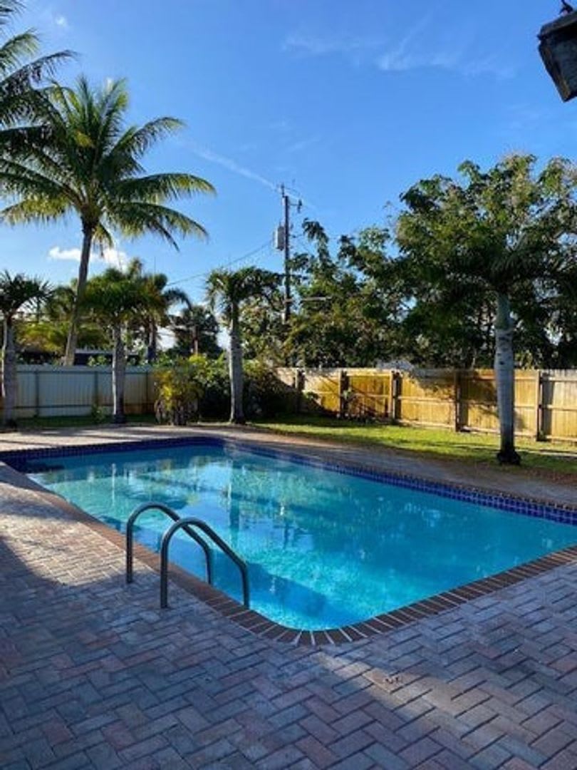 2545 PALM Road, West Palm Beach (Unincorporated), FL 33406 – photo 1