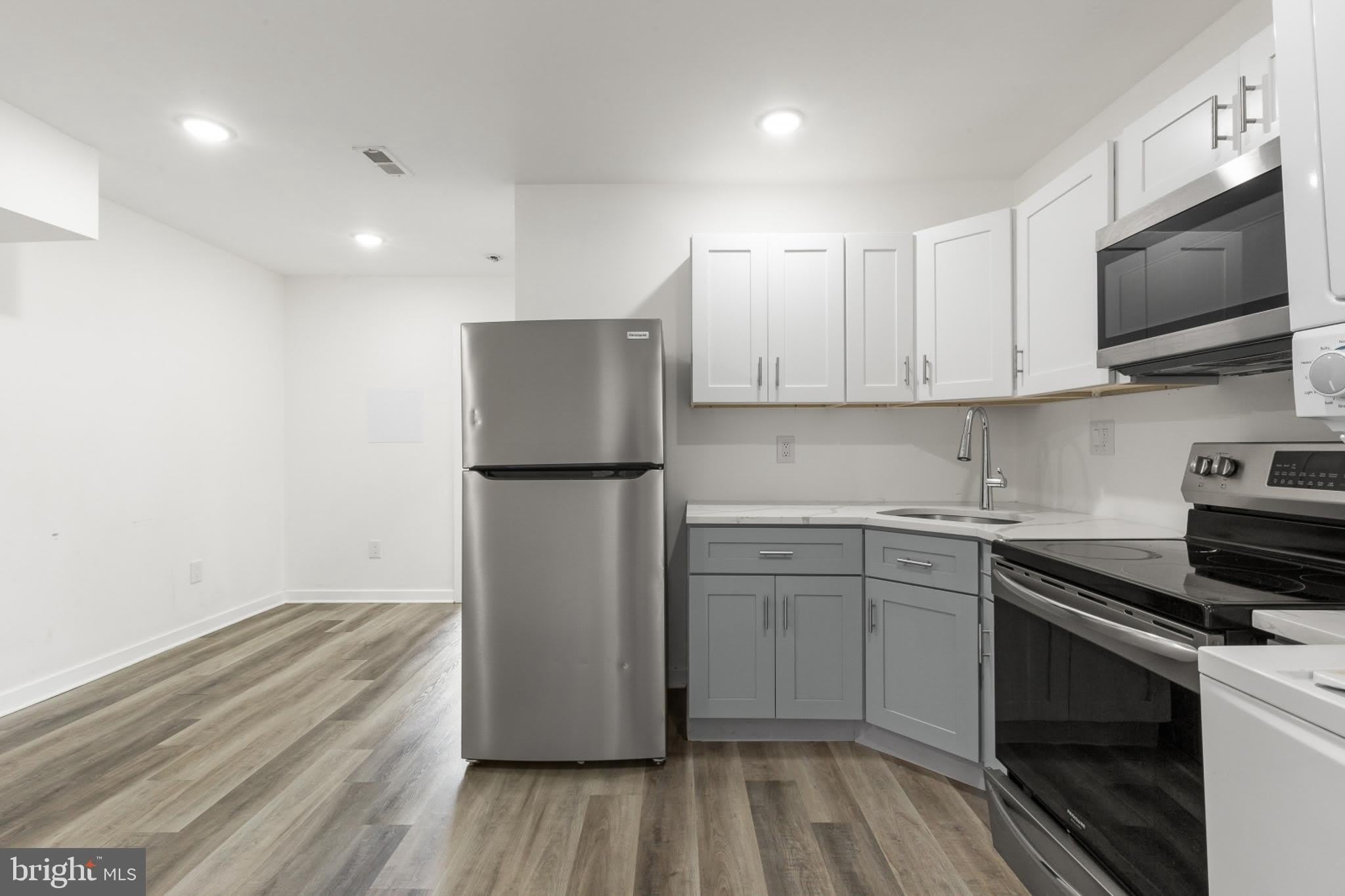 2550 KENSINGTON Avenue – photo 3
