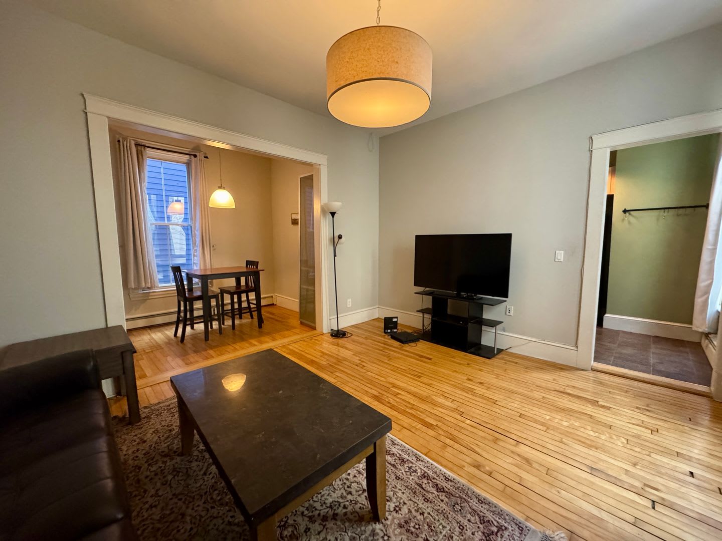 2 595 Beautiful 2Bd 1Ba Portland West End Condo H Hw Parking In Unit Laundry Included Available 9 12 – photo 4