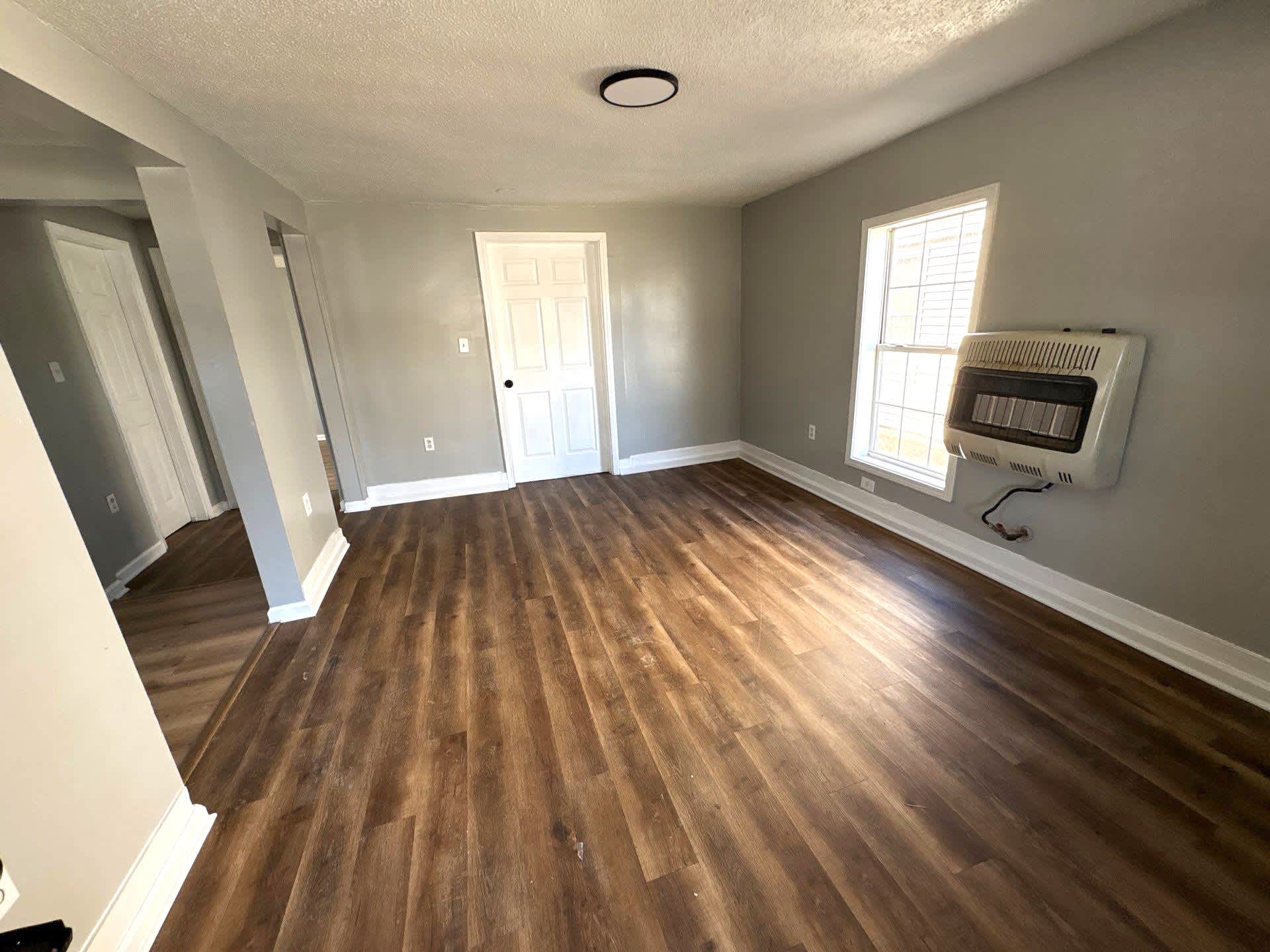 329 North College St – photo 5