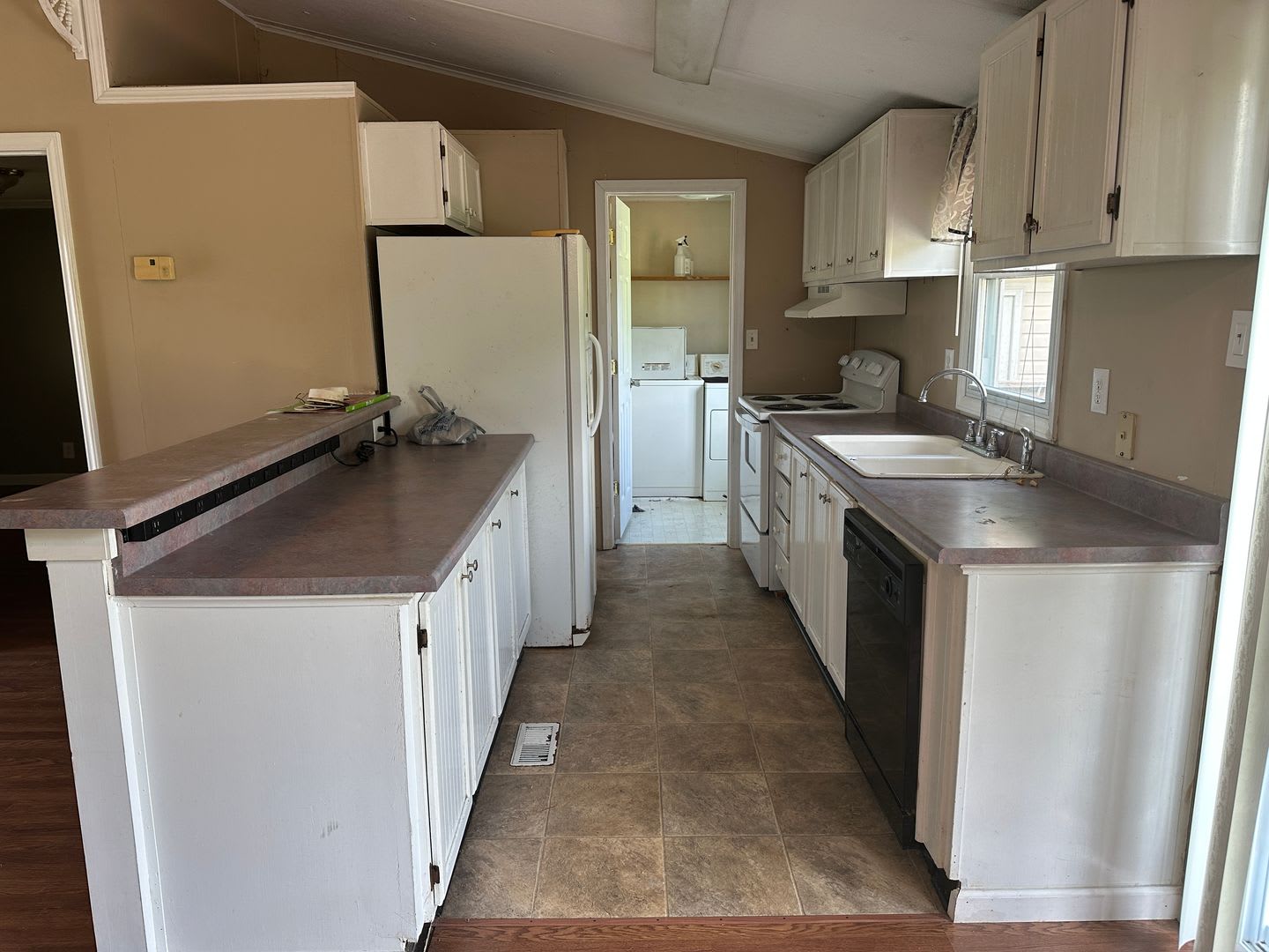Christiansburg, 3 BR / 2 BA Available Now – photo 4