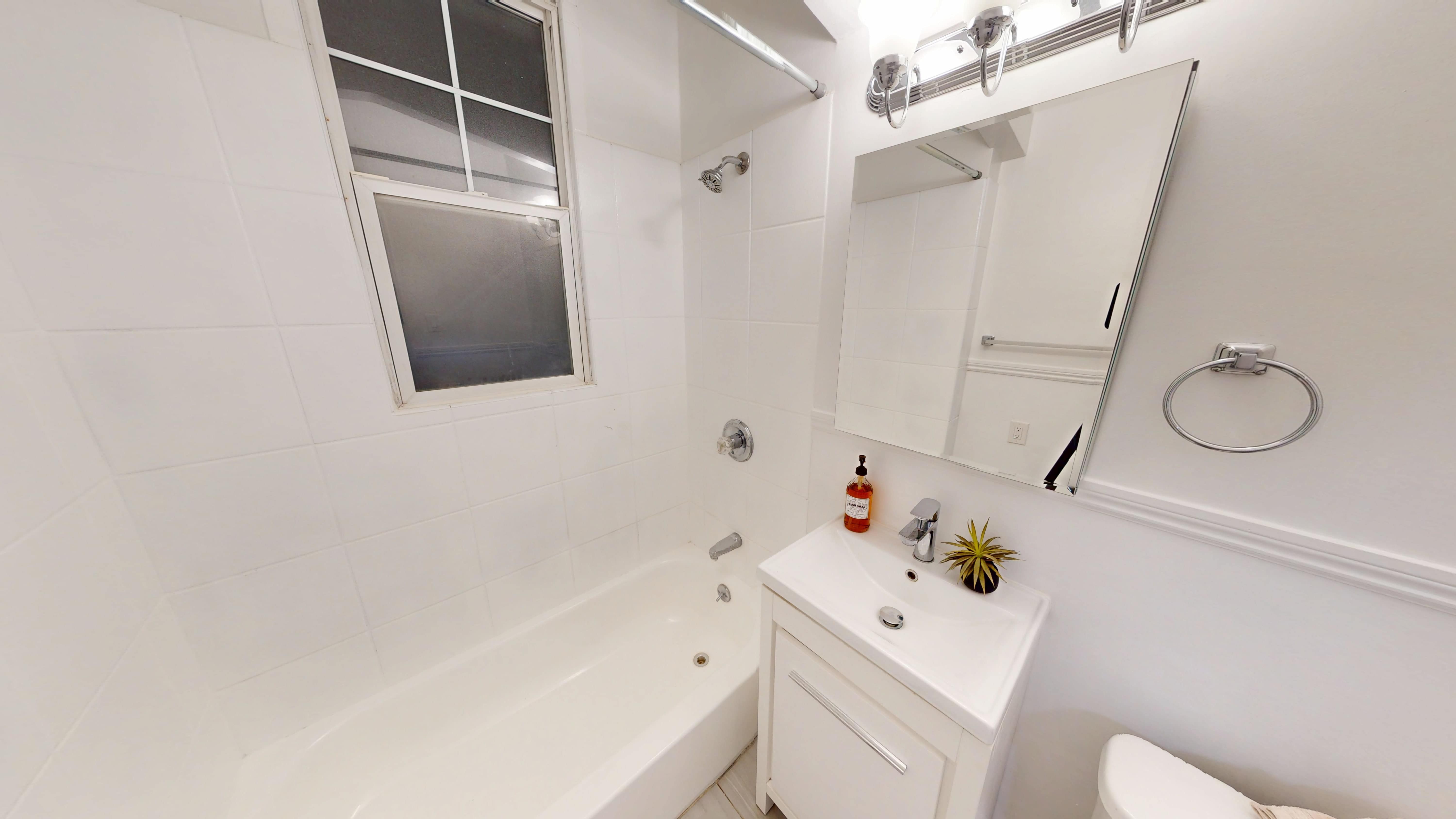 1395 Golden Gate Avenue – photo 4