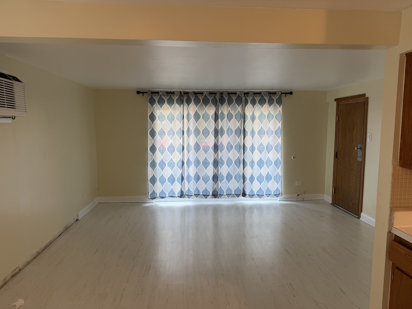 5743 S KENTON Avenue – photo 2