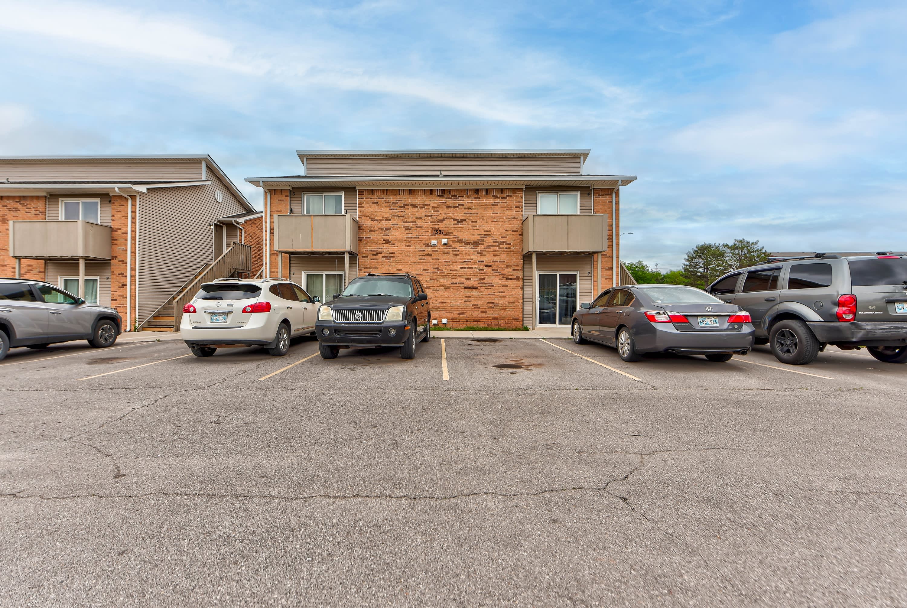 1315 Glen Oaks Court – photo 1