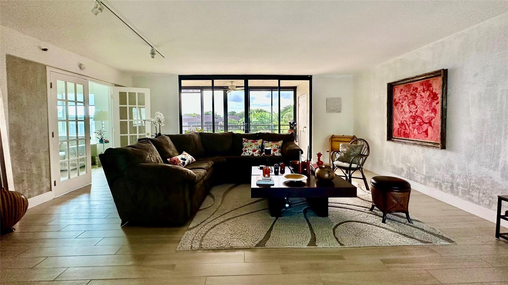 7582 Regency Lake Drive – photo 2