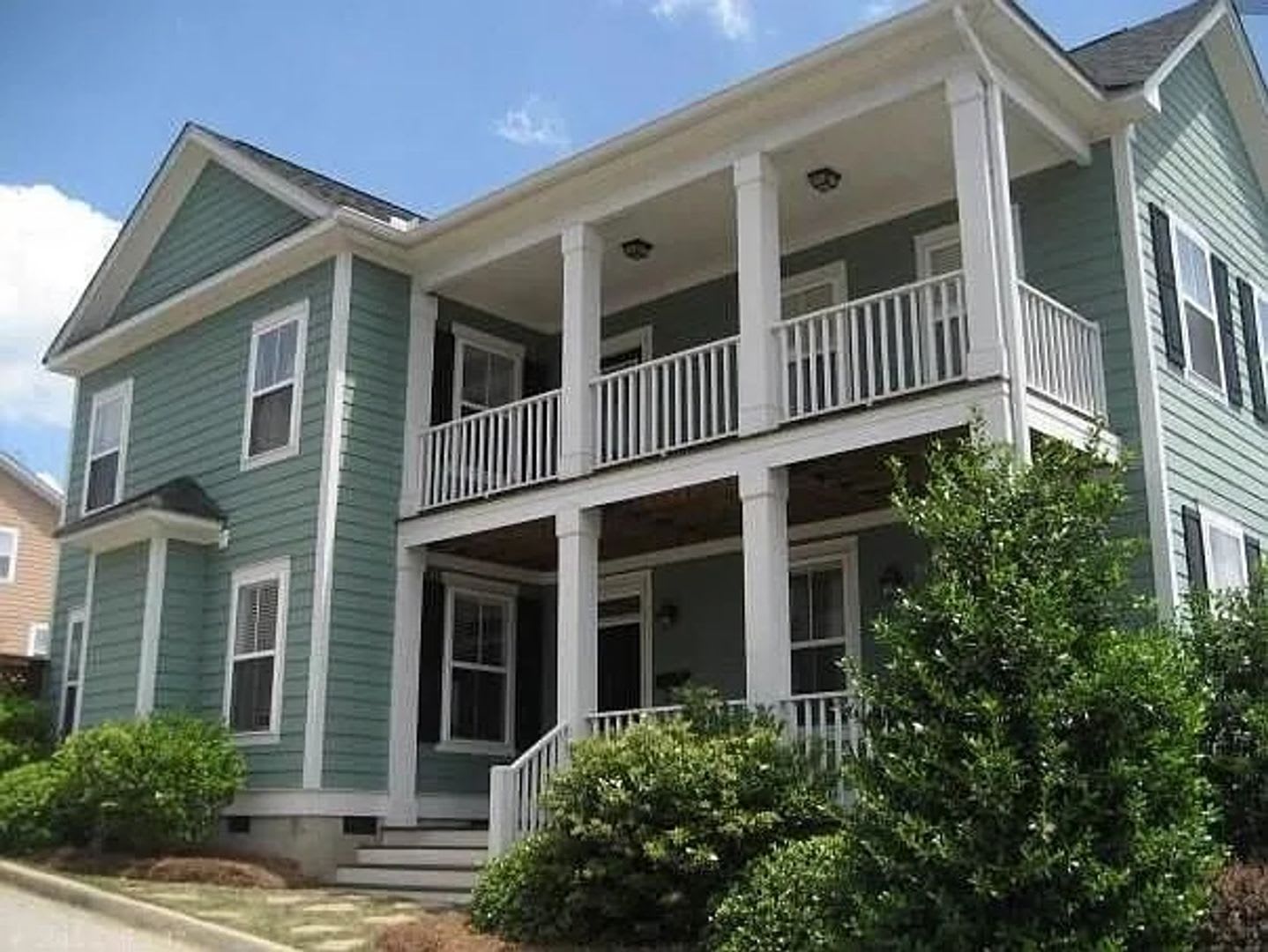 Stunning 3-Bedroom Home Near Downtown Columbia – Balcony Views, Hardwood Floors & More! – photo 1