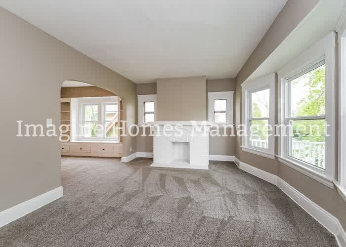 18436 Sloane Avenue – photo 4