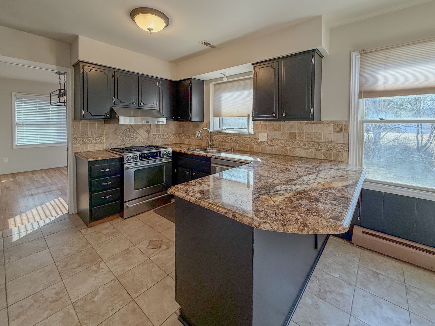 Spacious Home – photo 5