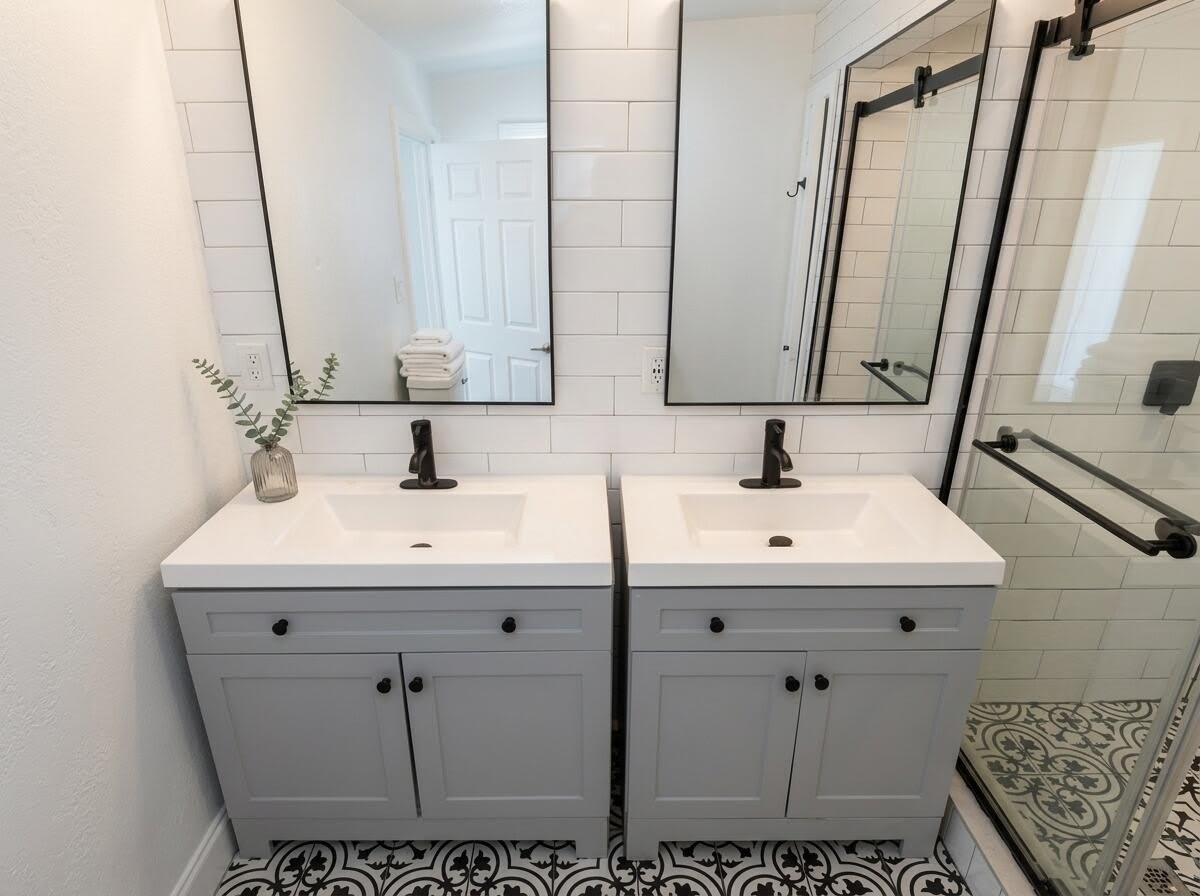 825 Truman Street – photo 3